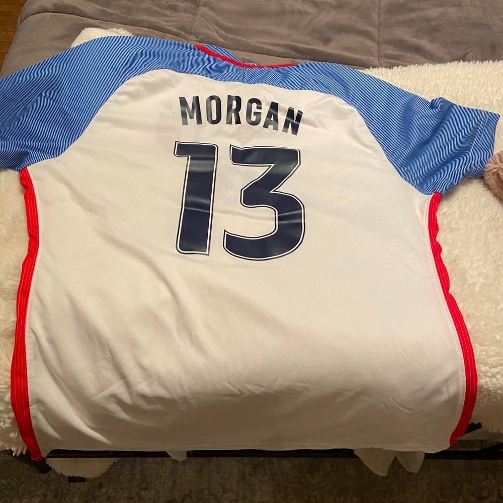 COPY - Girls Soccer Fan USA Morgan #13 Jersey